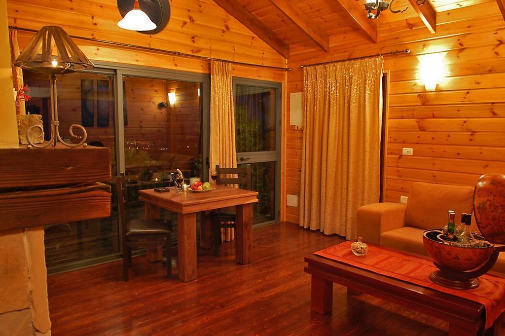 Gan-Hamlachim Amirim Quarto foto